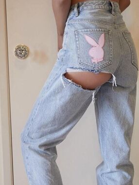 PLAYBOY x Pacsun 90s Boyfriend Jeans Ripped Y2K Festival
